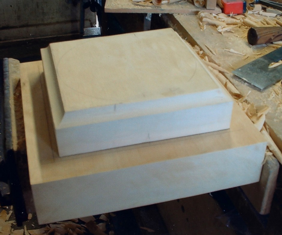 Intermediate Plinth - Simple Form - base, plinth, middle plinth, carving