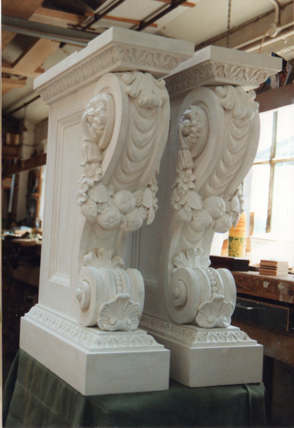 Legs fully assembled and painted. - console table painted hampton court palace
